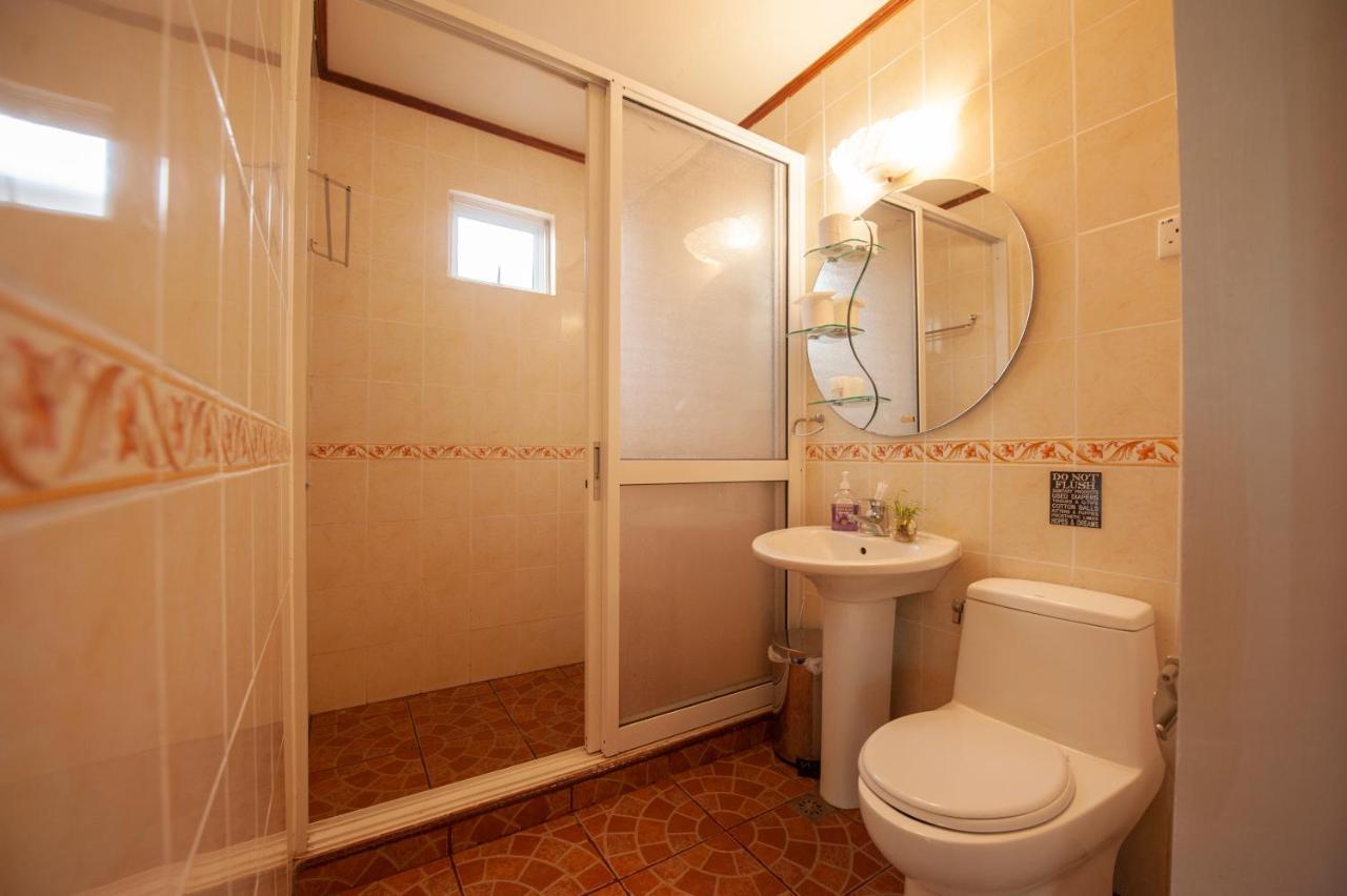 Sinurambi Bed&Breakfast Penampang Bagian luar foto