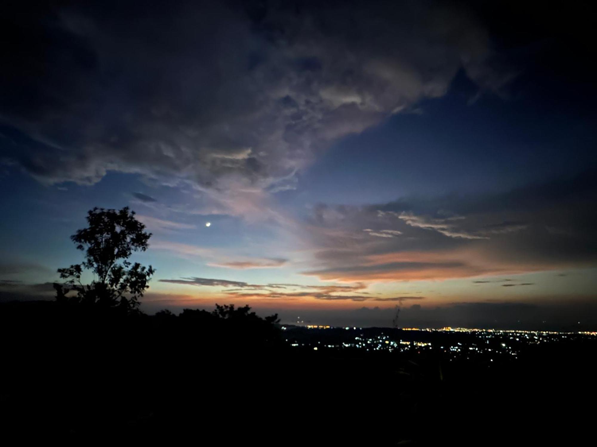 Sinurambi Bed&Breakfast Penampang Bagian luar foto